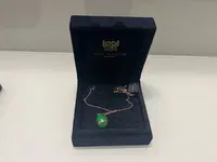 UNA CATENINA GIROCOLLO IN ARGENTO DORATO - Lotto 14
