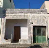 Piena proprietà per la quota di 1000/1000 di civile...