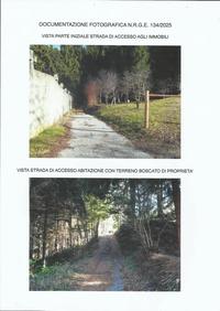 A. RUSTICO di 2 piani della superficie commerciale di 170 mq, p.t.: camera, cucina, sala, corridoio, bagno, vano scala.!°piano/sottotetto: 3 camere da letto, disimpegno, bagno. A1. GARAGE posto auto, composto da 1 vano. A2, consistenza 20 mq. GARAGE adibito a deposito e locale caldaia, composto da 1 vano consistenza 17 mq. A3. TERRENO agricolo superficie 1740 mq. A4. TERRENO agricolo superficie 1098 mq. A5. TERRENO agricolo superficie 860 mq.