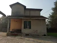 Piena proprietà per la quota di 1000/1000 di: A) Negozio...