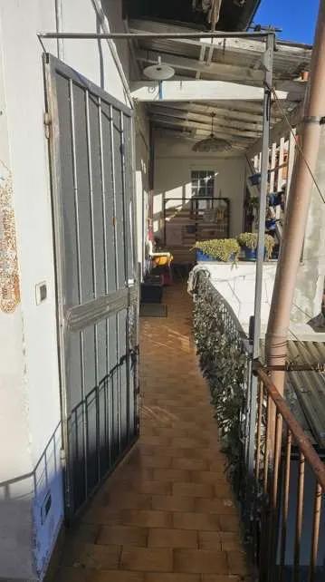 Appartamento ad uso civile abitazione, a parte di complesso condominiale, posto al piano primo