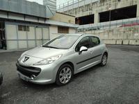 Autovettura Peugeot 207Per visionare la documentazione...