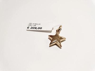 (Lotto n.1829) un ciondolo in oro giallo 18 kt a forma di stella gr. 1,18