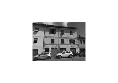 appartamento di civile abitazione, sito al secondo piano...