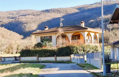 Villa singola della superficie commerciale di 212,40 mq, in San Leonardo, via S. Leonardo n. 115