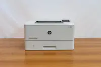 Lotto composto da elettronica varia: -Stampante laser HP...