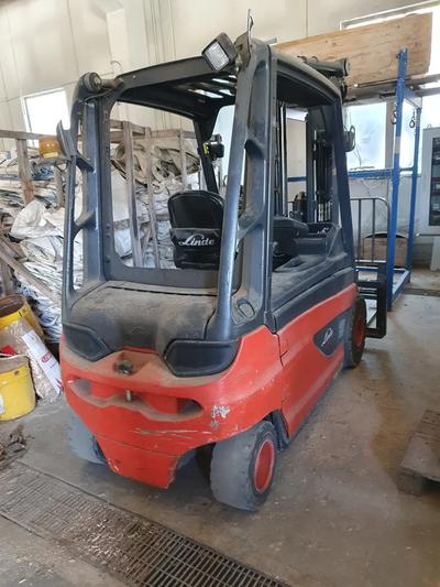 Muletto Linde E30 ore di lavoro 19.260