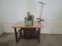 (Lotto n.14) - Macchina per cucire industriale marca THE...