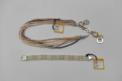N.1 collana e n.1 bracciale in argento (lotto 415)