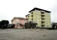 Lotto Unico- piena proprietà di complesso alberghiero...