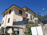 Civile abitazione sita in Vinci (FI) costituita da tre...