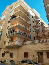 Appartamento al sesto piano con ascensore, composto da...