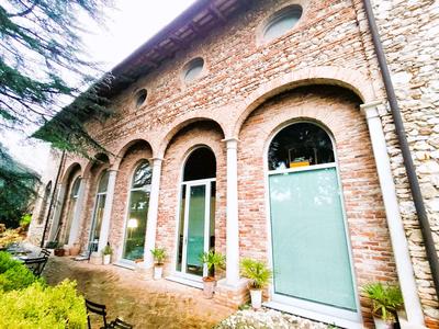 Villa singola della superficie commerciale di 422,50 mq, in Martignacco, via Piave n. 27, Fraz. Faugnacco