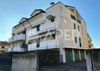 Lotto Unico - piena proprietà di unità immobiliari...