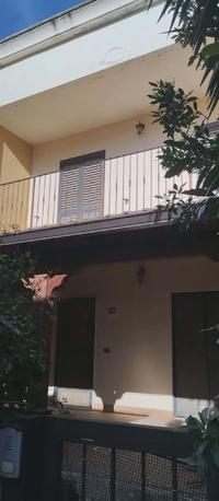 1/1 di VILLETTA A SCHIERA con annessi: garage/riserva...