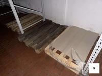 LOTTO COMPOSTO DA 99 PEDANE (PALLETS) IN LEGNO E IN PLASTICA