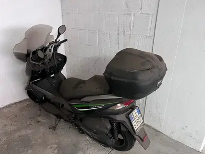 Motociclo KawasakiPer visionare la documentazione...