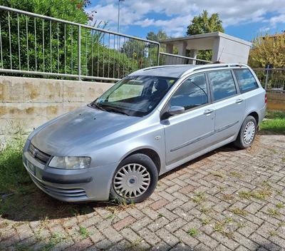 Autovettura Fiat Stilo SWPer visionare la documentazione disponibile, si...