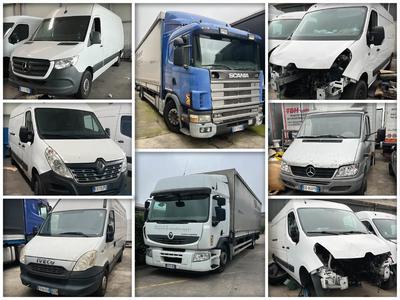 1 - Autocarro furgone Renault Master MFFM9TMSB31063J3T0, targato FX754PE, alim. gasolio,  imm. 29/08/2019 - 839527 km, sprovvisto di chiavi e documentazione. Telaio: VF6MF0002620734422 - Autocarro furgone Renault Master MFFM9TMSB31063J3T0, targato FN712EW, privo di motore e parte anteriore, imm. 12/09/2018, sprovvisto di chiavi e documentazione. Telaio: VF1MA0008594914963 - Autocarro cassonato Scania CVR94LB4X2NB300, targato CF590KN, alim.  gasolio, imm. 24/01/2003, sprovvisto di chiavi e documenta ....