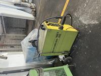 Carrelli porta-attrezzi, saldatrice e compressore  - pt - 967