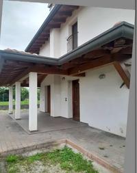 Immobile costituito da un edificio ad uso residenziale...