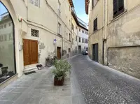 Locale commerciale sito in Montevarchi (AR), già adibito...