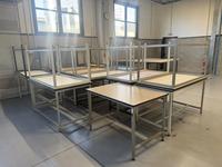 Tavoli da lavoro, rimanenze e attrezzature varie (ID da...