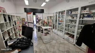 Stock di articoli da regalo e pelletteriaPer visionare la documentazione disponibile, si invitano le parti interessate a visitare la pagina dell'asta sul portale www.industrialdiscount.it - codice asta 10248