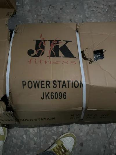 Lotto costituito da:- JK Fitness - Power Station JK-6096- Toorx Step Training nero/grigio