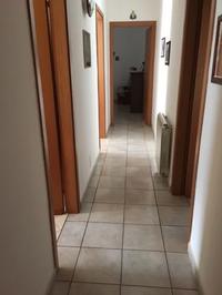 Piena proprietà di un appartamento di piano terzo,...