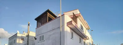 Piena proprietà per la quota di 1000/1000 di locale deposito sito in Ugento (Le) – frazione Torre San Giovanni, alla via Giano Bifronte n. 42 e via Malta n. 13.