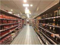 Vendita di  attrezzature e arredi per supermercato ...