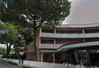 unità condominiale, ad uso commerciale, adibita a...