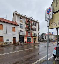 Negozio ufficio magazzino posto auto