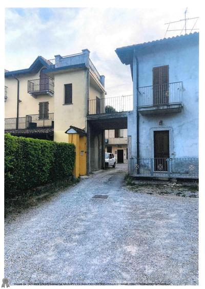 Abitazione di tipo civile disposta su due livelli, piano...