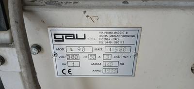 - UN'IMBUSTATRICE MANUALE MARCA GAU MODELLO L90, ANNO 1999 -LE FOTO SONO...