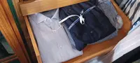 Capi di abbigliamento e accessori presenti all'interno...