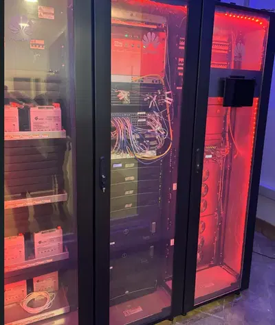 Centrale operativa e di monitoraggio dati sismici e strutturali sita in Roma presso la sede legale di M3S e relativa centrale di backup sita in Pula (CA)