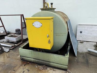 Cisterna e serbatoio, compressori, carrelli (ID 77A, 73, 74, 95, 82, 87, 81, 84, 79)