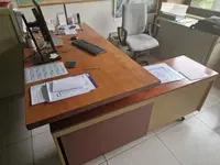 LOTTO 29: Lotto beni mobili ufficio 21 come meglio...