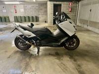 Motociclo Yamaha T-MAX 500Per visionare la...