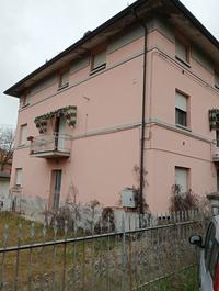 Piena proprieta' di compendio immobiliare composto da...