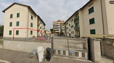 Appartamento ad uso abitazione, a parte di complesso condominiale, posto al piano rialzato 