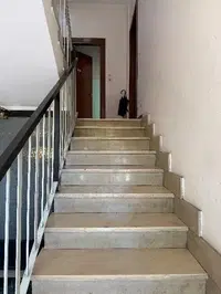 Appartamento di tipo economico di mq 49,90, destinato a civile abitazione, all'interno di edificio condominiale realizzato su tre piani fuori terra, posto al piano rialzato e vano accessorio posto ...