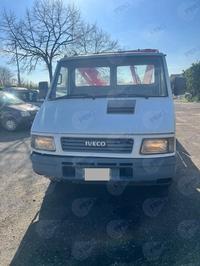 Furgone con Gru Iveco 49.12 targa FO797175 del 1991 con 599352 Km