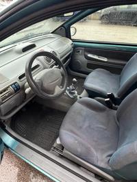 Autovettura marca Renault, modello Twingo - targa...