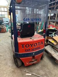 Muletto elettrico marca Toyota mod.4FBL, portata...