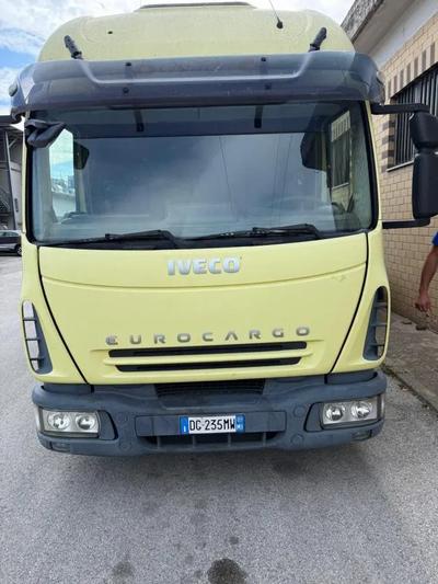 Autocarro marca Iveco, modello 100/80/E4 - targa DG235MW...
