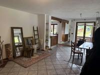 Appartamento composto da zona giorno, cucina, bagno e...