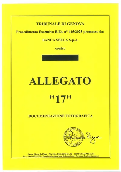 Box auto sito nel Comune di Arenzano -Genova-  P.zza della Vittoria n. 4 int 30  piano terra. L’unità immobiliare è ricompresa in un più ampio fabbricato ad uso autorimessa collettiva, costruito con struttura portante in cemento armato, ha una buona accessibilità carrabile verso il centro di Arenzano dal quale dista circa 800 m.In perfetto stato di manutenzione e conservazione.